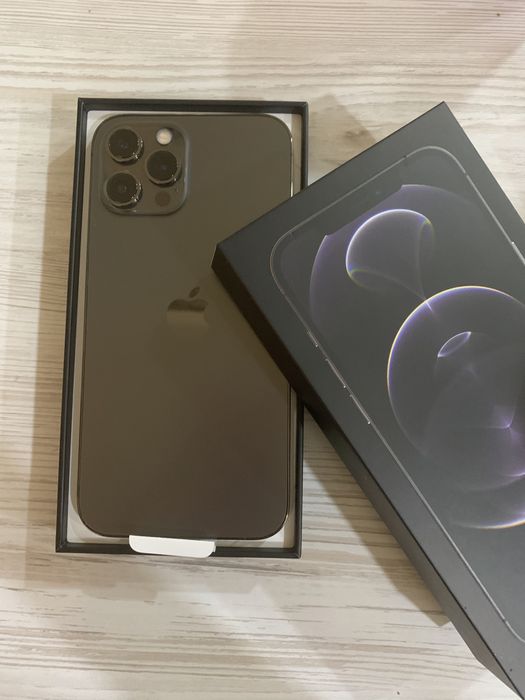 Продамм Телефон 12 pro max