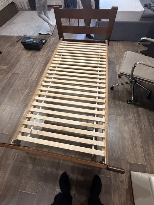 Продам Кровать  состояние новое.