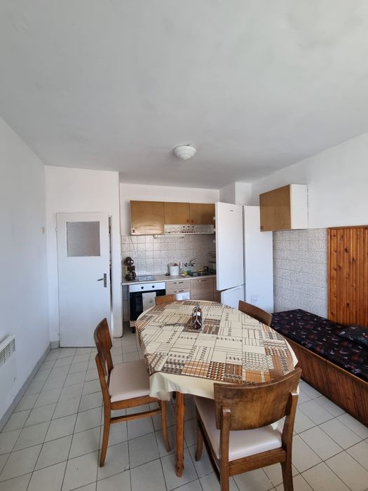 Тристаен апартамент под наем - Дупница, ж.к. Велчова Завера