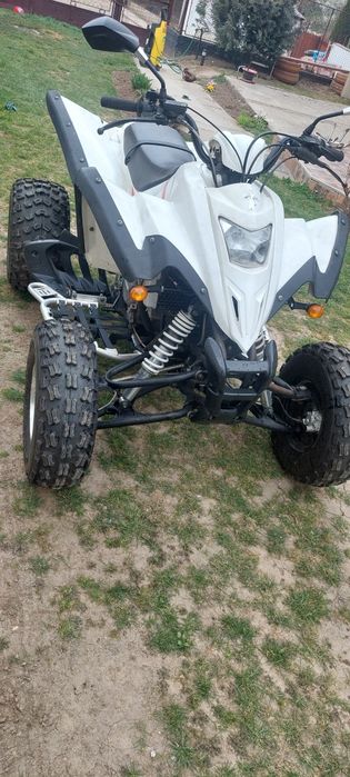 Vand Atv cu motor de Subaru 450