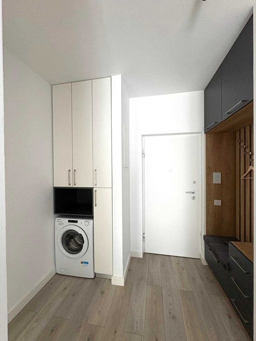 Inchiriez 2 camere Silk District & parcare subterana