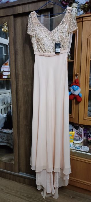 Продается Вечернаее платье