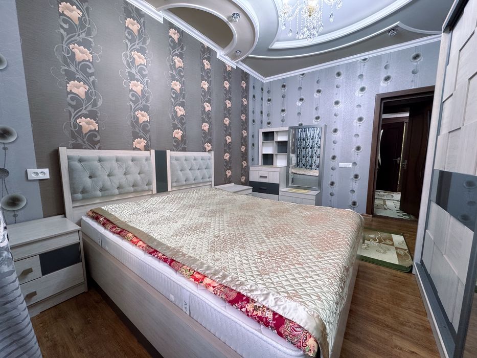 Сдам 3-комн. квартиру, центр, возле Центрбанка