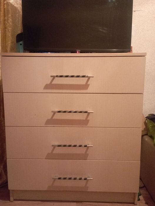 Продам спальный гарнитур