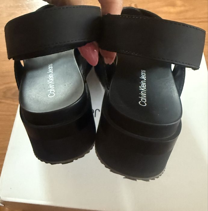 Оригинални сандали Karl Lagerfeld и Calvin Klein 38 номер