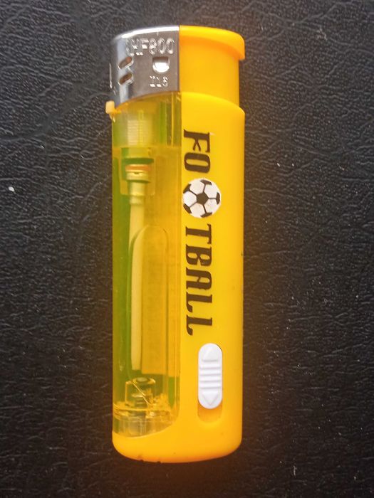 Football запалка за футболни фенове