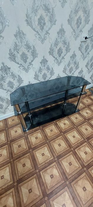 Срочно продаеться подставка для ТВ