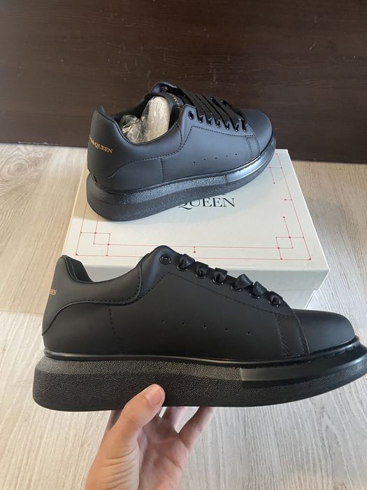 Alexander McQUEEN