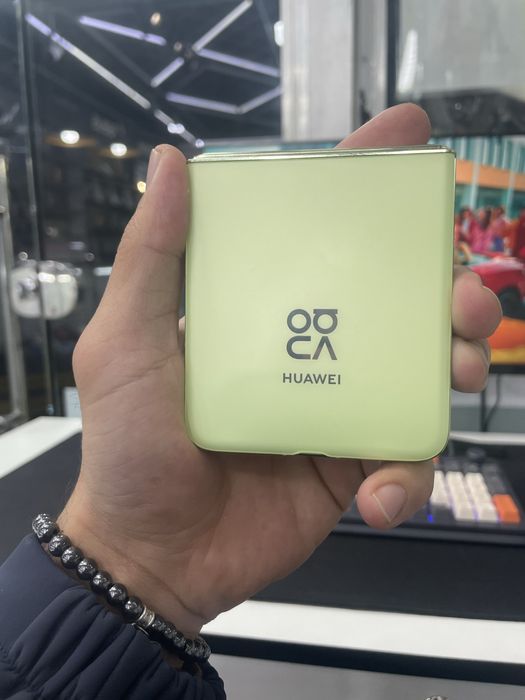 Huawei flip 12/256 flagmin