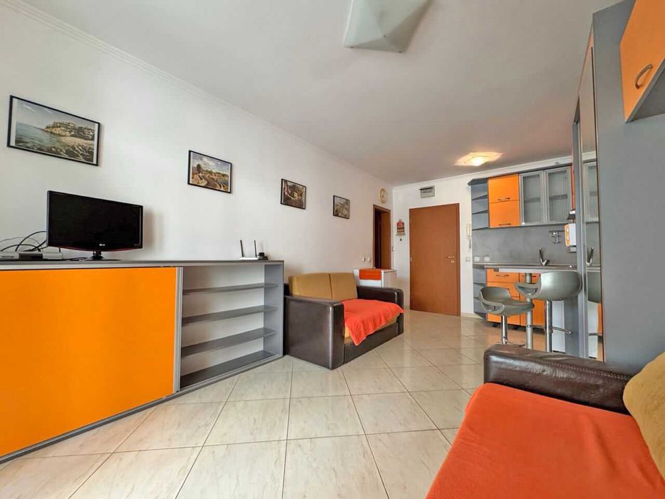 Продава се Едностаен апартамент в Свети Влас - 35 кв.м за 1315 €/кв.м - Снимка #1