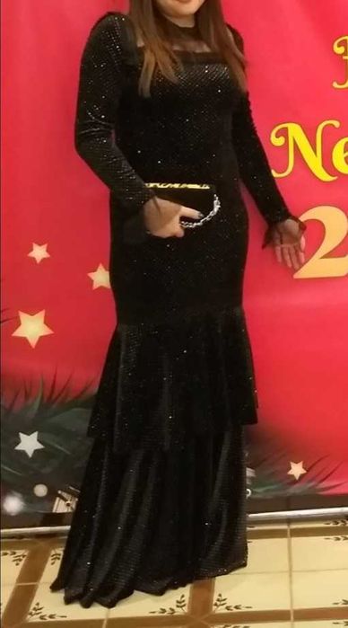 Платье вечернее.