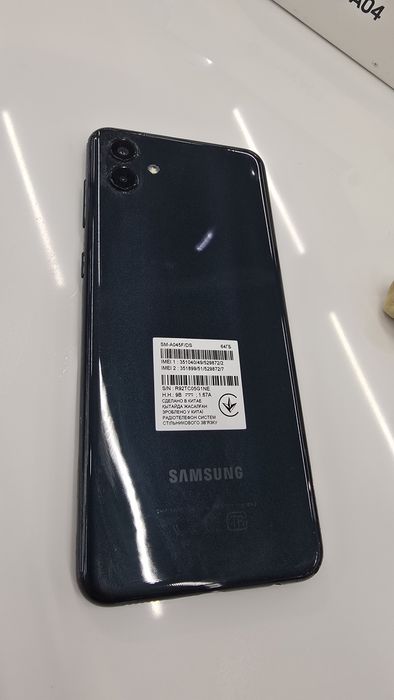 Продам телефон Samsung Galaxy A04
