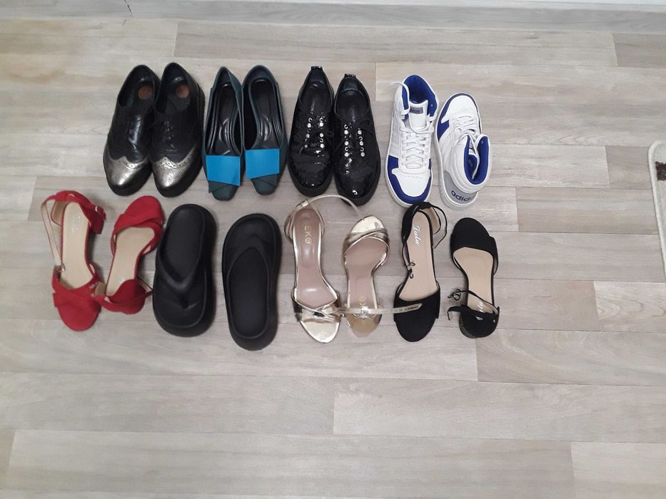 Încălțăminte damă  M39  stare impecabilă ,toate  130 de lei.