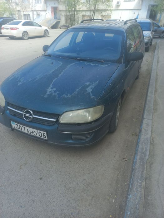 Продам машину опель омега