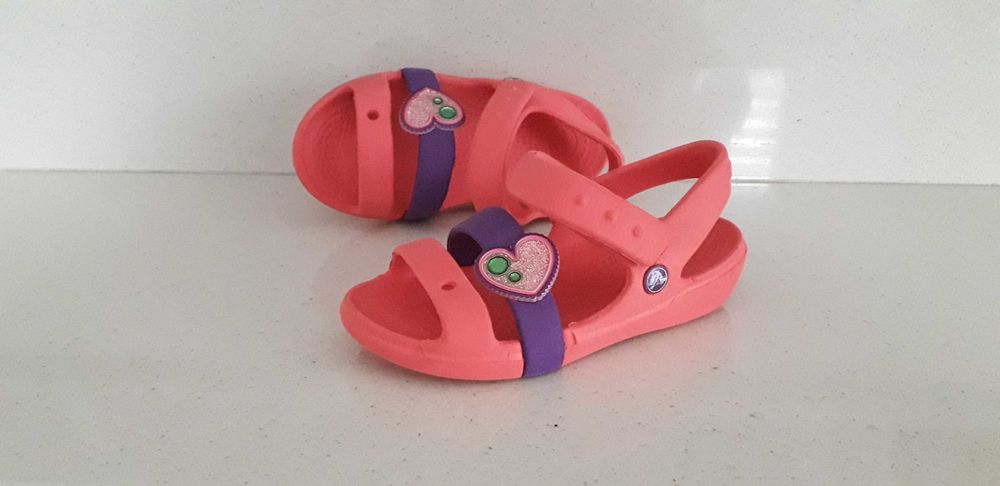 sandale fete /fetite Crocs marimea c10 27