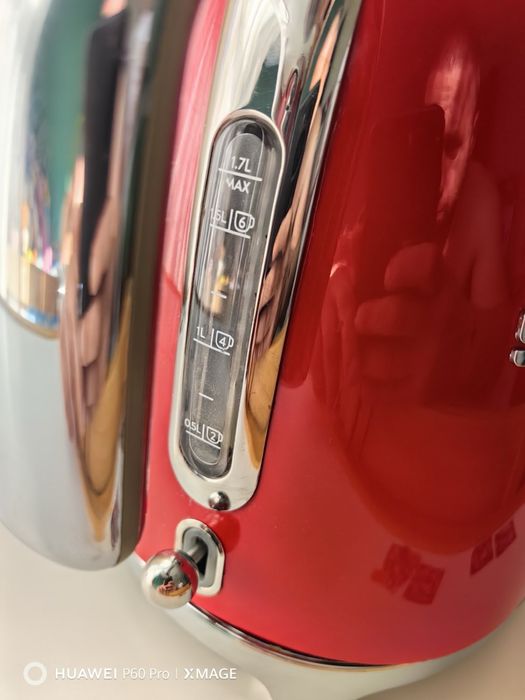 Smeg електрическа кана