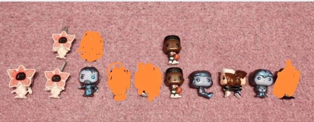 Stranger things kinder joy