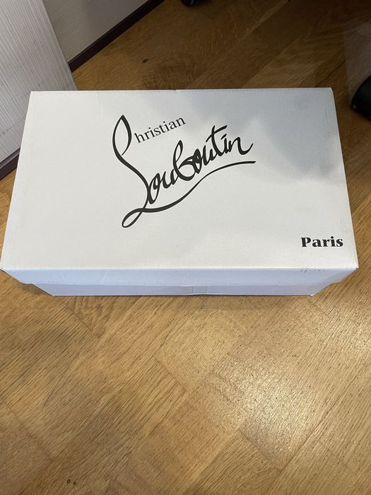 Christian louboutin обувки