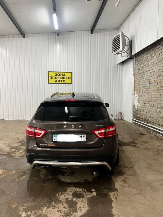 Lada Vesta SW Cross 2020