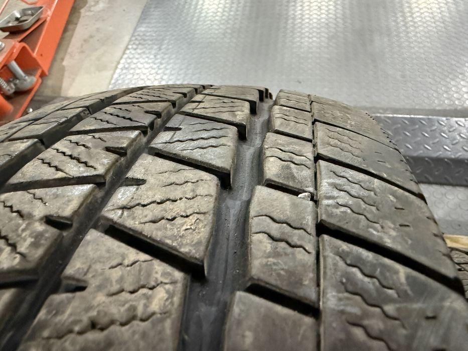 4бр. Товарни Зимни Гуми 215/75R/16C -FALKEN- DOT:2318- 7.4мм+6.3мм