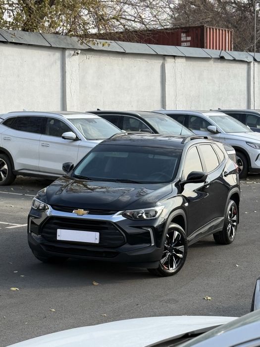 Shevrolet Tracker 2 LS 2023 ideal