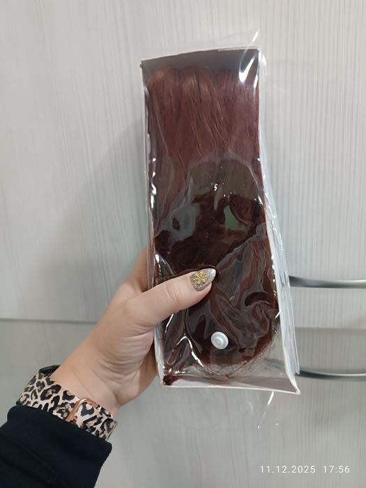 Опашки в червено кестеняво