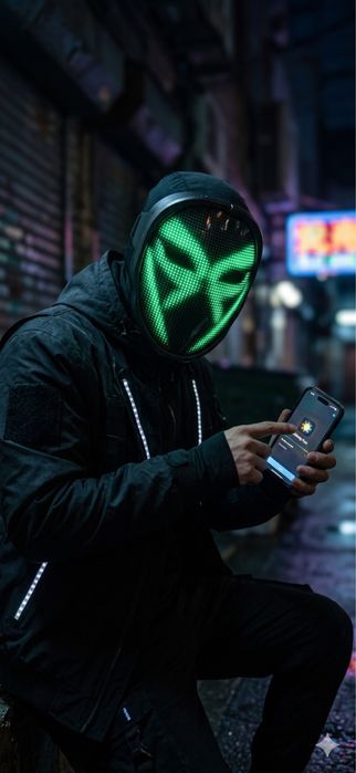 LED Маска Shining Mask — Программируемая (Bluetooth + Приложение)