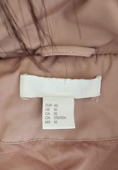 Зимно яке  H&M със страхотна качулка.