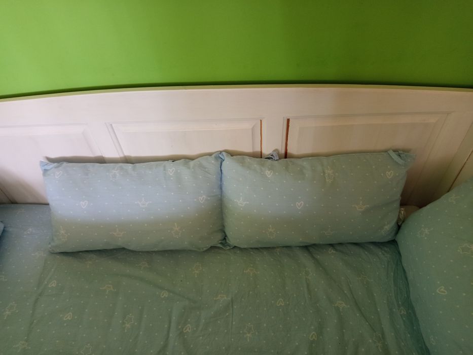 Обиколници за детска кушетка