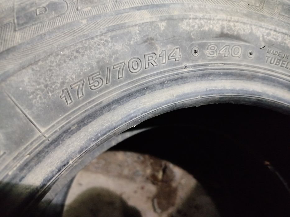 Покрышка & запчасть сатылады.