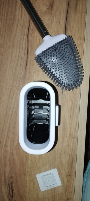 Perie pentru WC din silicon cu maner otel inoxidabil