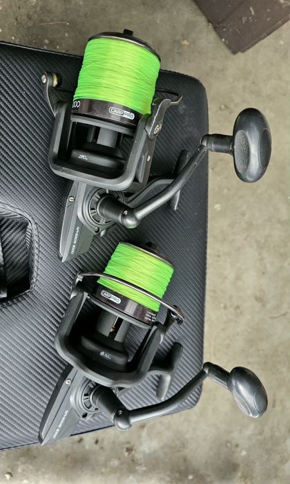 Vând 2 mulinete Carp Pro Spheros 8000