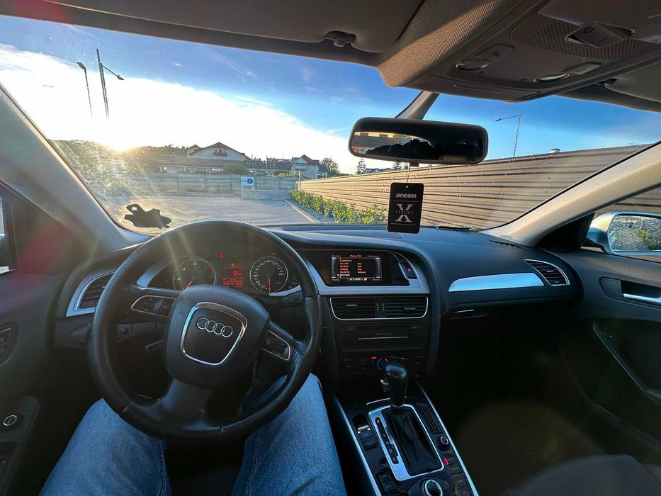 AUDI A4 Avant 2011 — imagine 5