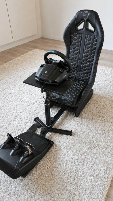 Logitech G923 + кресло-кокпит Trust GXT 1155 RALLY