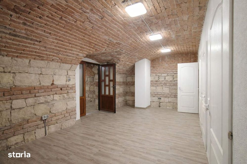 Spațiu de închiriat 115 mp în clădire istorică – Locație ultracentral - Mai multe