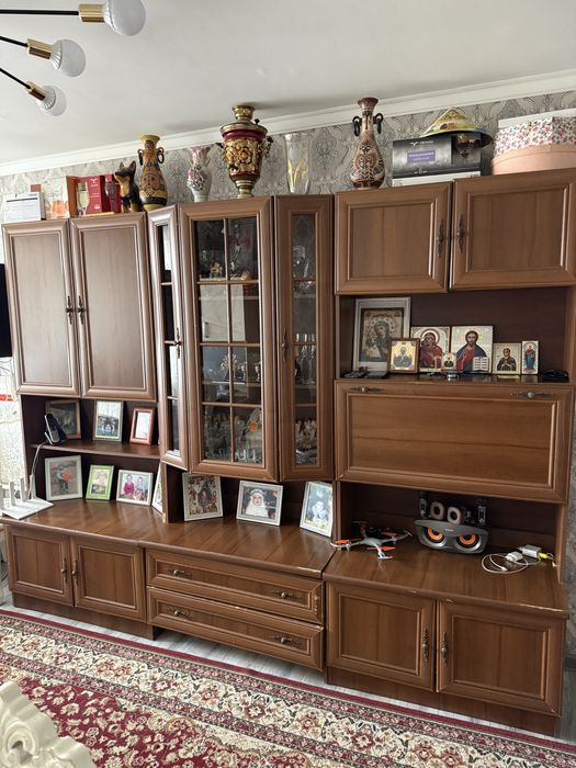 Продам стенку пятисекционную