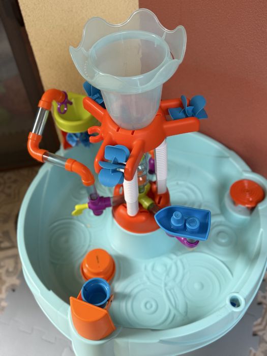Little tikes маса с вода