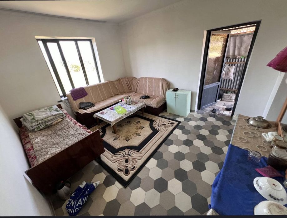 Hovli zudlik bn sotladi 4 sotx