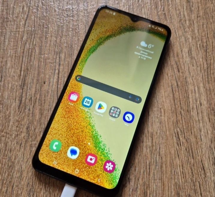 Продам телефон Samsung A04S