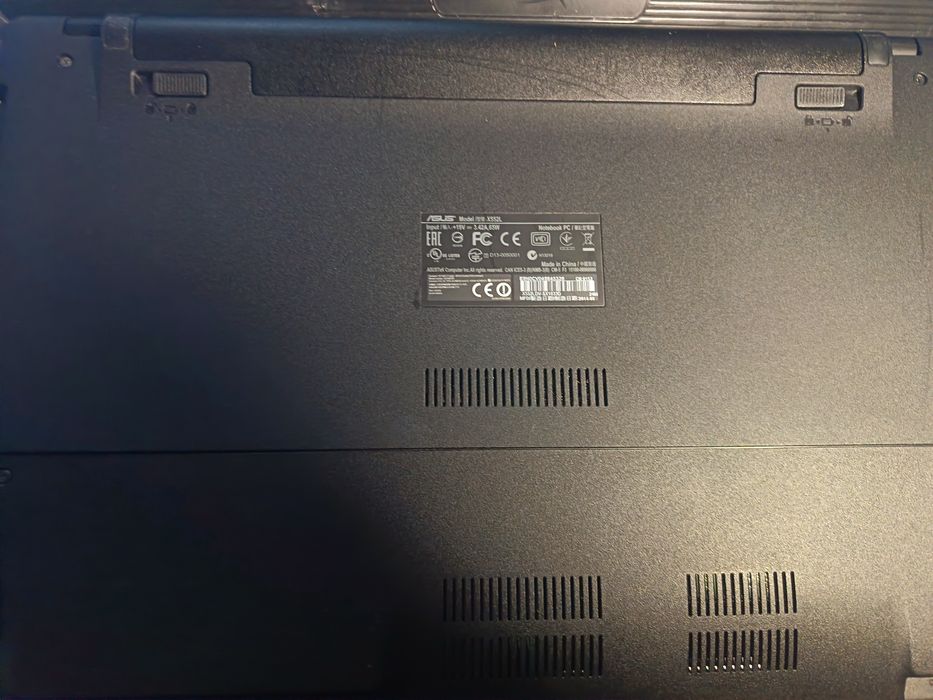 Se vinde ASUS X552L
