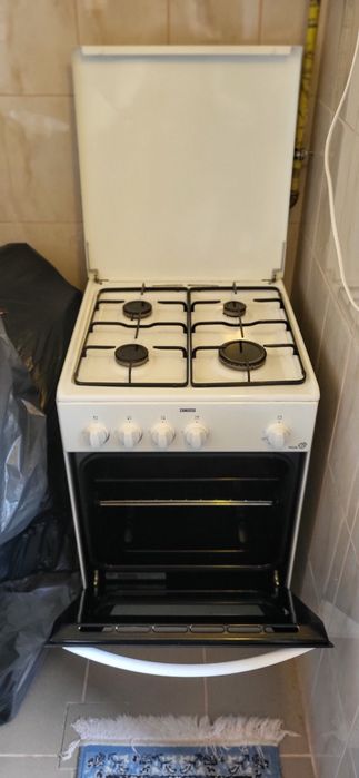 Aragaz Zanussi+Hota Gorenje