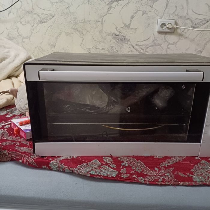 Продам духовку сост.норм