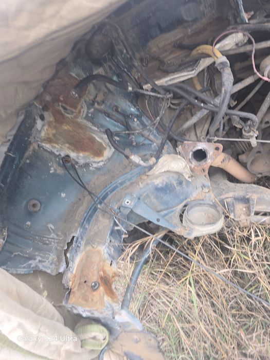 Продам ауди б4  не на ходу