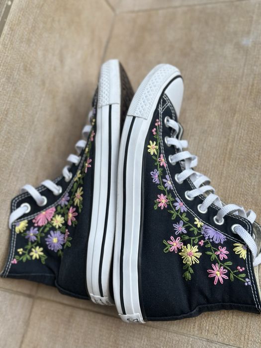 Converse, mărimea 40