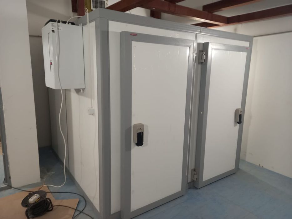 Камеры холодильные , морозильные