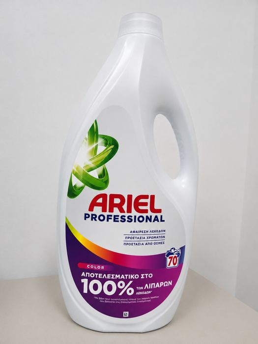 Гръцки Ariel Professional Color Течен прах