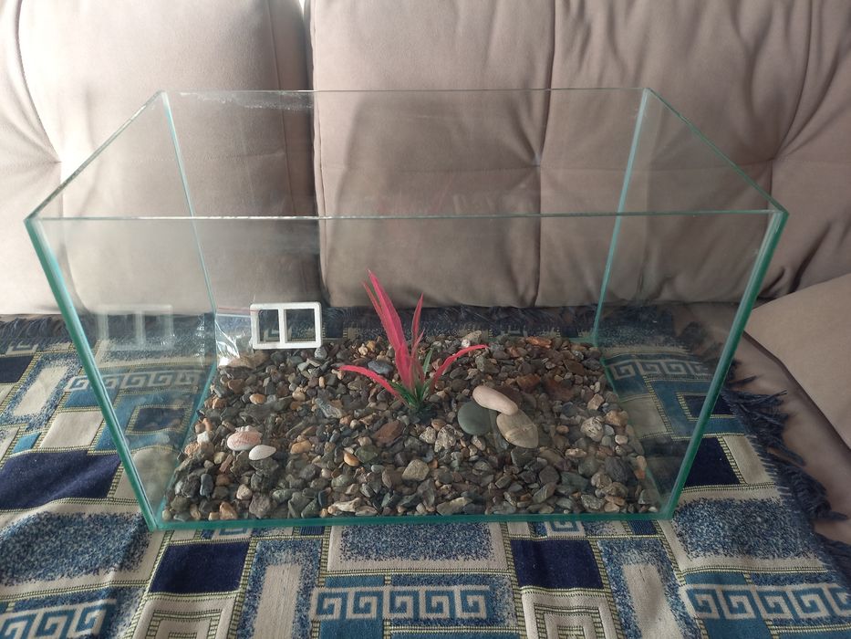 Продам аквариум 70л