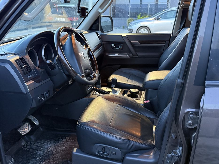 Mitsubishi Pajero 3.2 DID Instyle