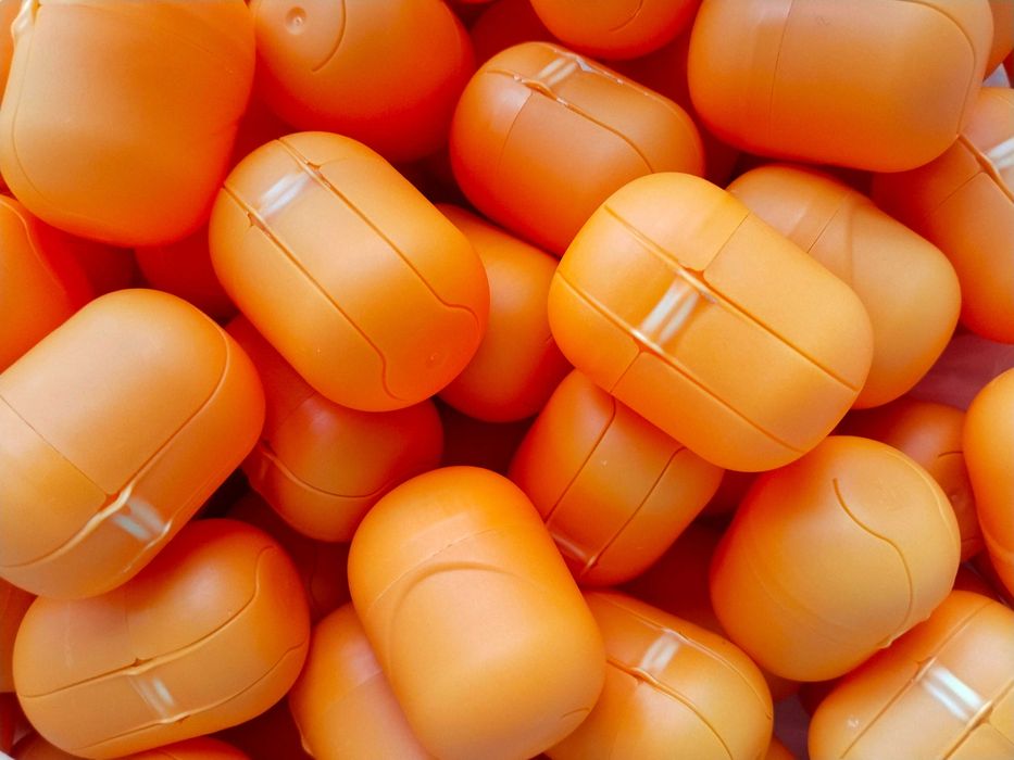 Яйца (капсулы) от Киндер Сюрприза