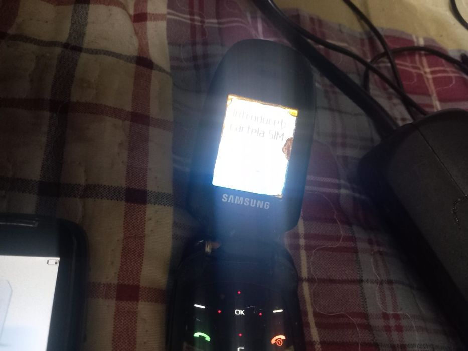 Lot 3 telefoane colecție